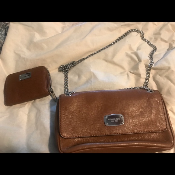 Michael Kors Tan Bag - Picture 1 of 3
